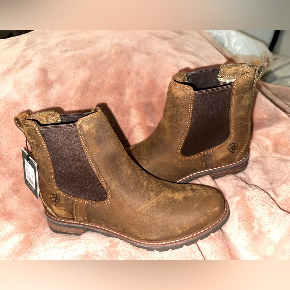 Ariat | Women’s Wexford Waterproof Chelsea Boot | Weathered Brown | 8.5 B MED